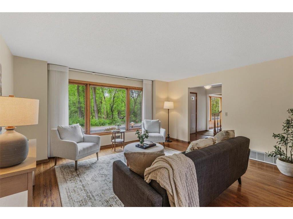 175 W Kraft Road West Saint Paul MN 55118 7038999 image6