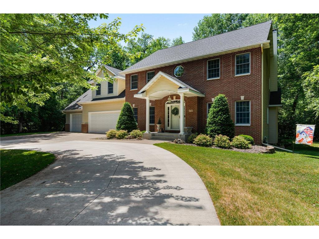 1750 Woodlawn Avenue, Owatonna, MN 55060 MLS 6395806 Edina Realty