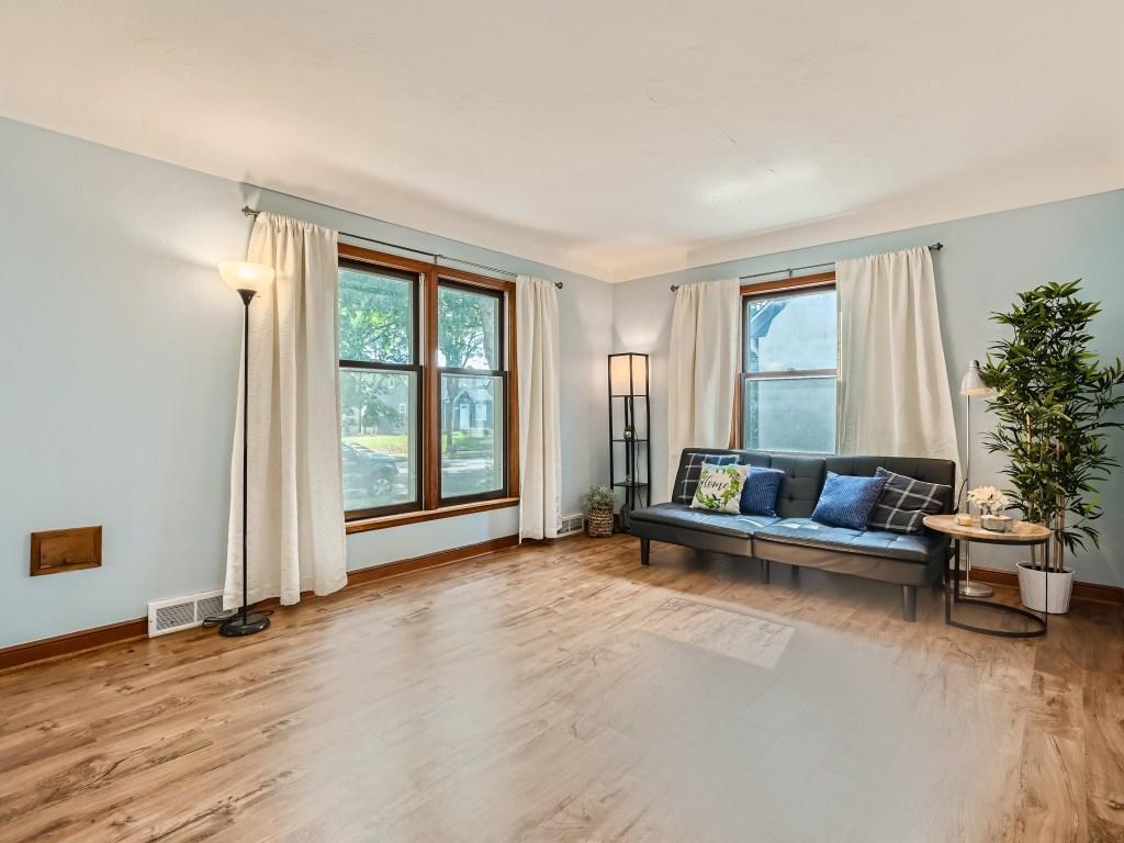 1751 Arlington Avenue E Saint Paul MN 55106 6395242 image1