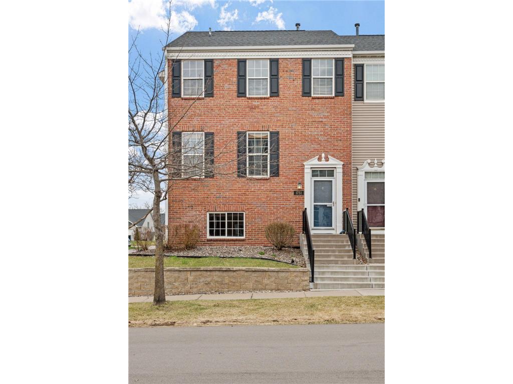 1751 Grove Drive Shakopee MN 55379 7040620 image1