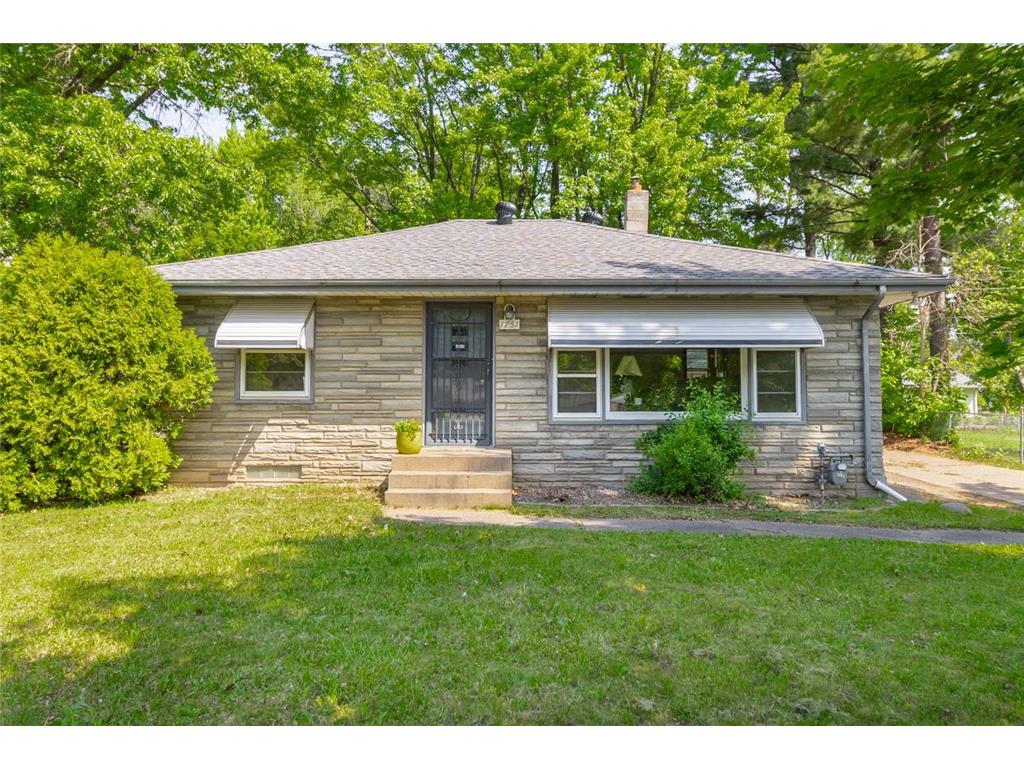 1751 Larpenteur Avenue E Maplewood MN 55109 7080623 image2
