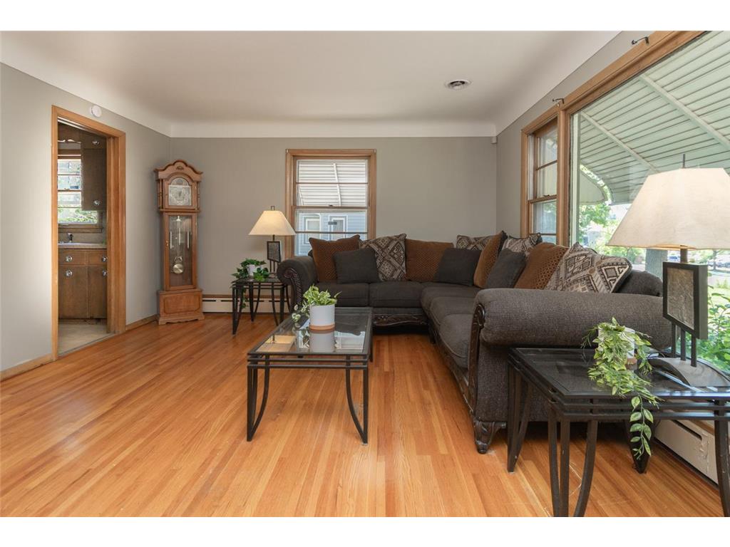 1751 Larpenteur Avenue E Maplewood MN 55109 7080623 image3