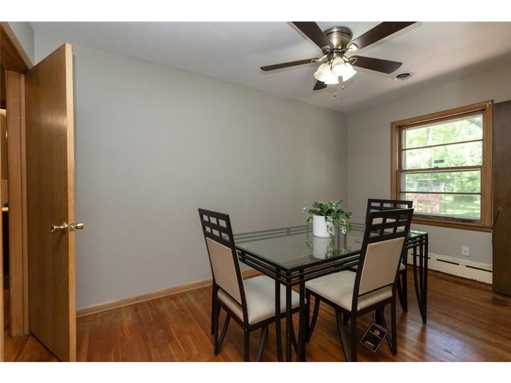 1751 Larpenteur Avenue E Maplewood MN 55109 7080623 image9
