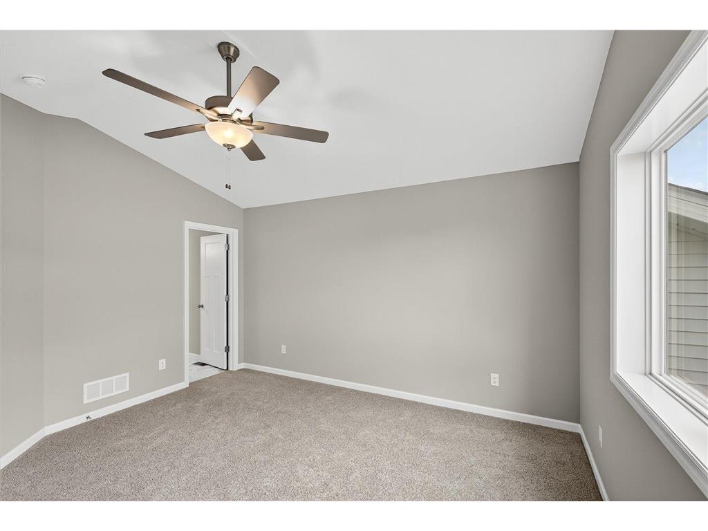 1752 Squirrel Way New Richmond WI 54017 7034867 image19