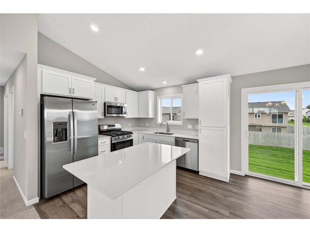 1752 Squirrel Way New Richmond WI 54017 7034867 image2