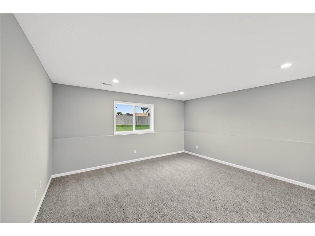 1752 Squirrel Way New Richmond WI 54017 7034867 image22