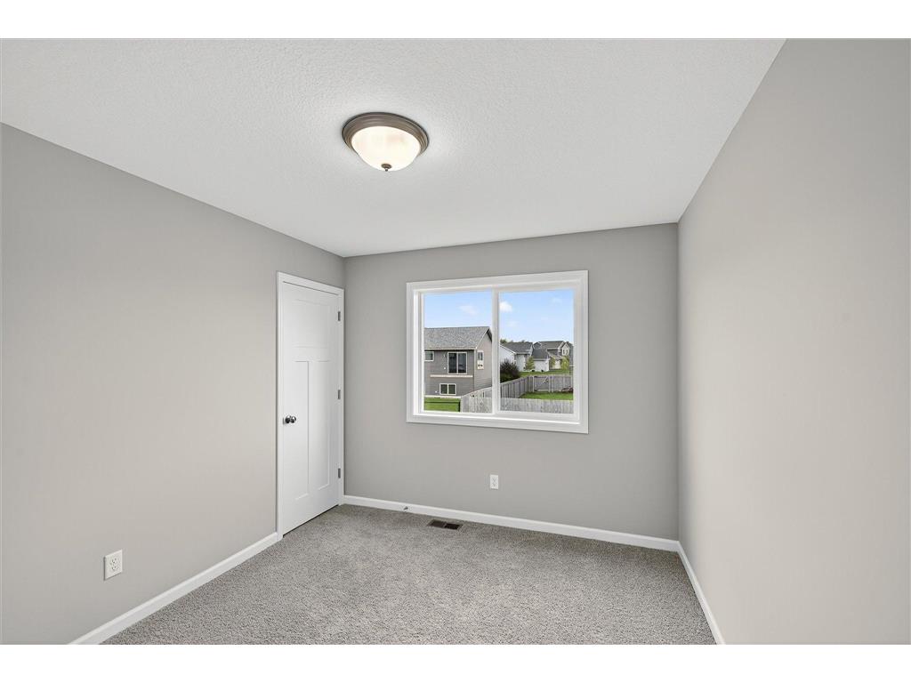1752 Squirrel Way New Richmond WI 54017 7073488 image17