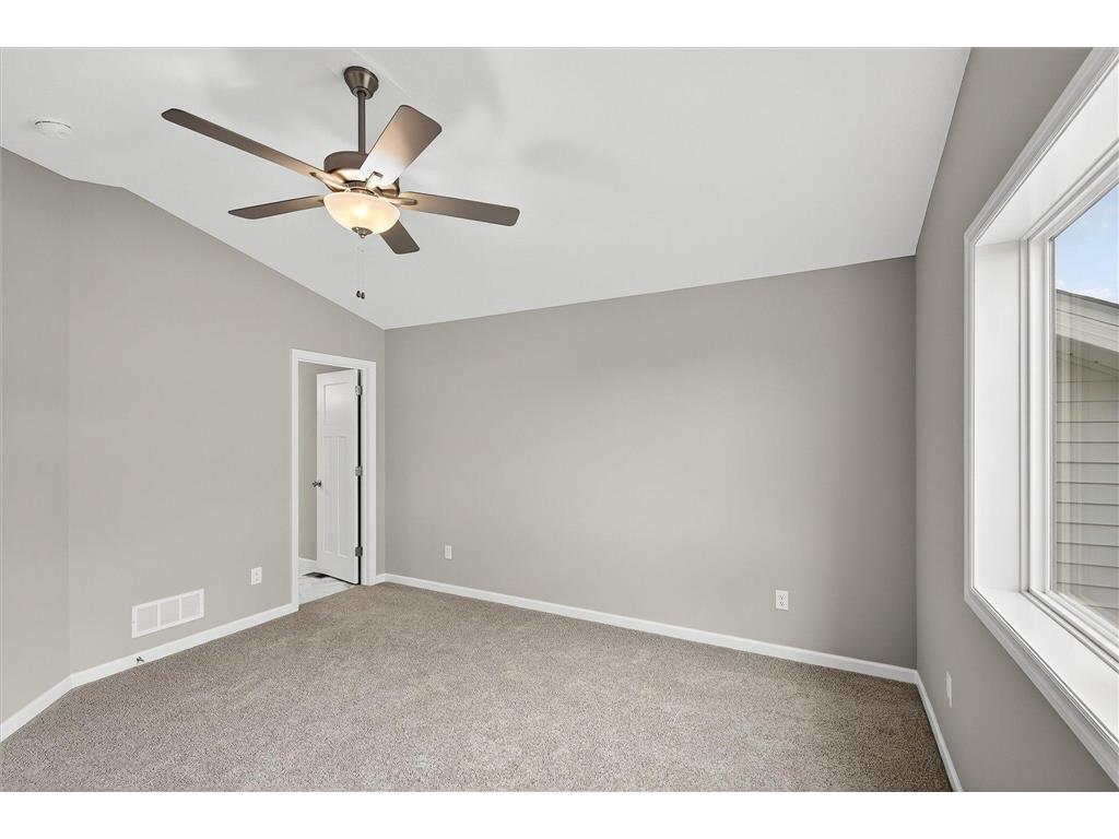 1752 Squirrel Way New Richmond WI 54017 7073488 image19