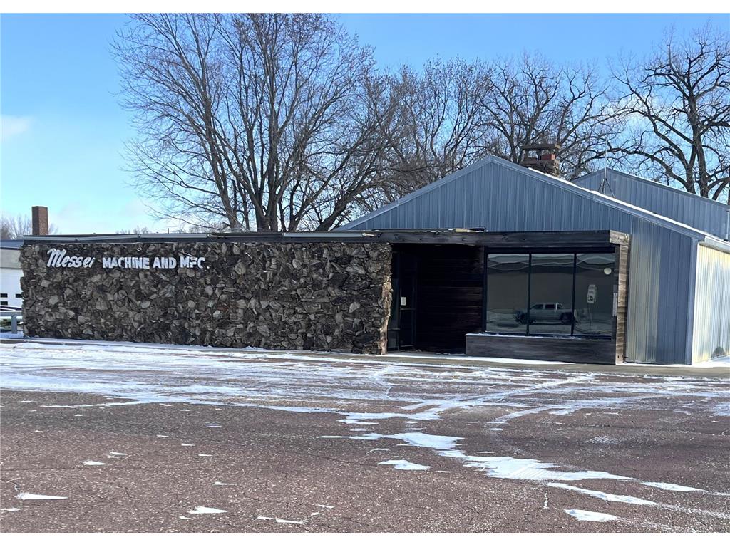 1755 1st Avenue N Windom MN 56101 6641176 image1