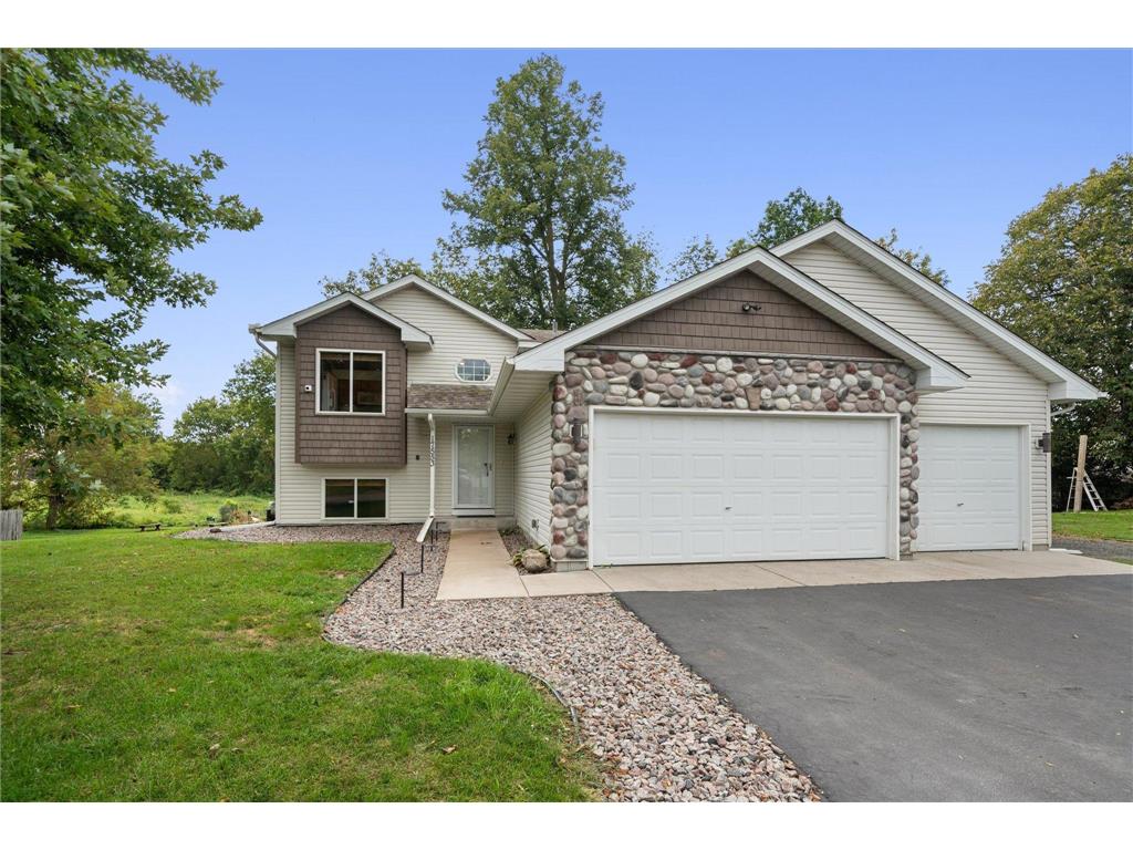 17553 305th Lane Shafer MN 55074 6591533 image1