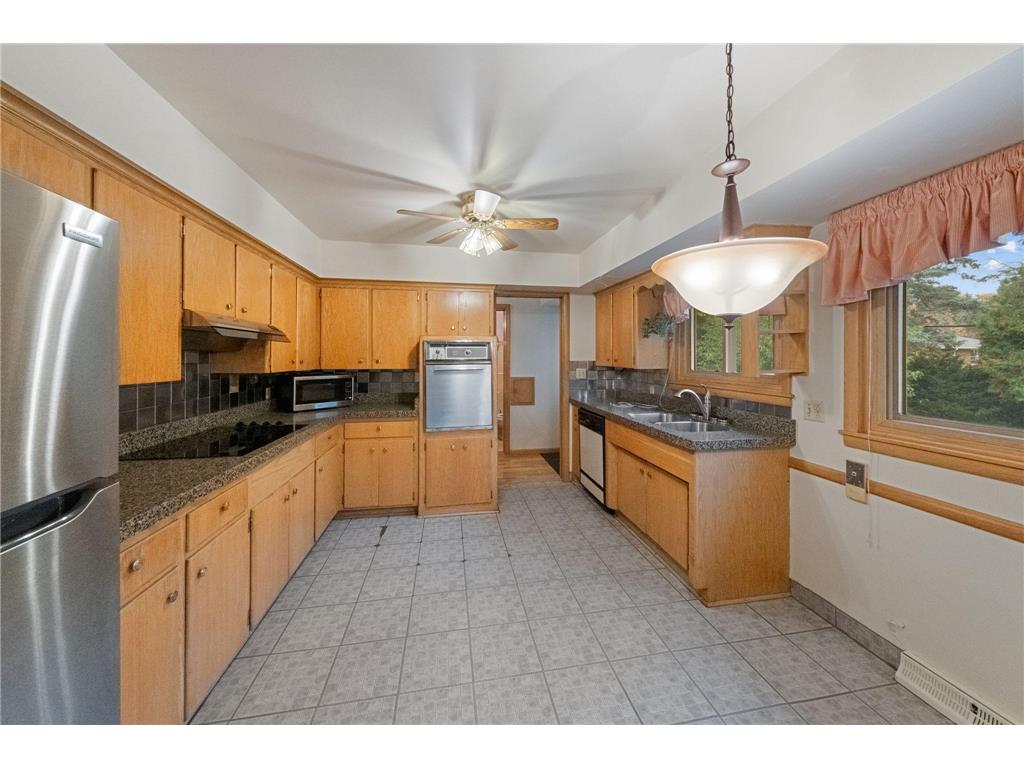 1756 Fry Street Falcon Heights MN 55113 6801073 image15