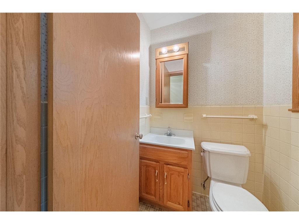 1756 Fry Street Falcon Heights MN 55113 6801073 image18