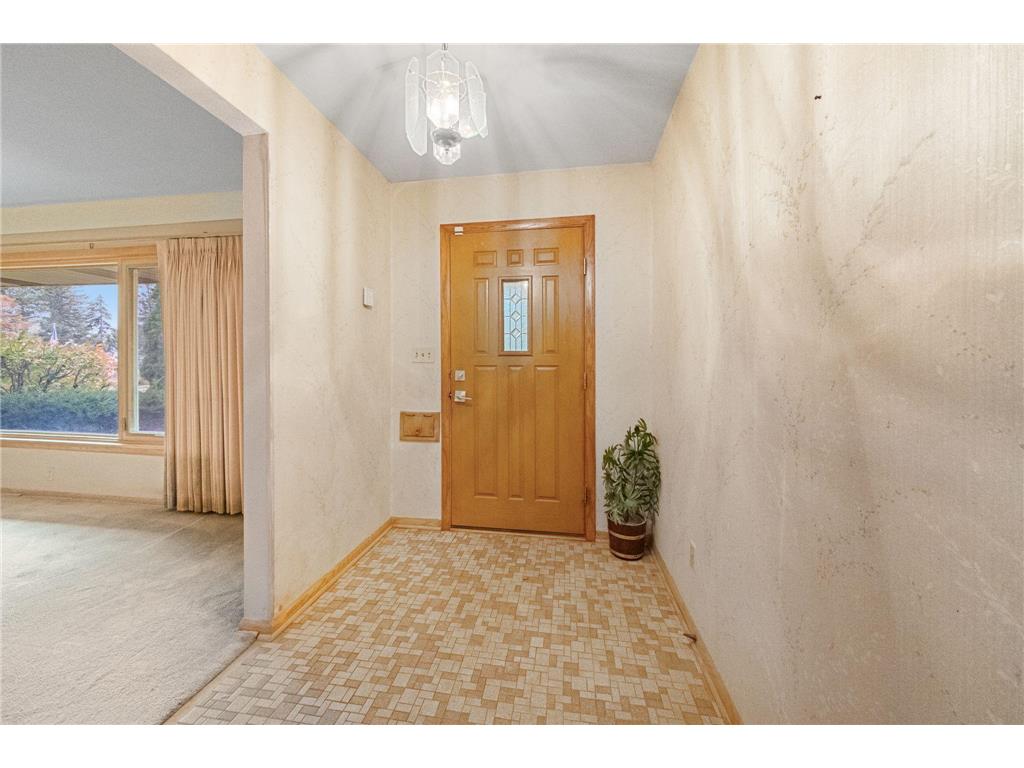 1756 Fry Street Falcon Heights MN 55113 6801073 image5