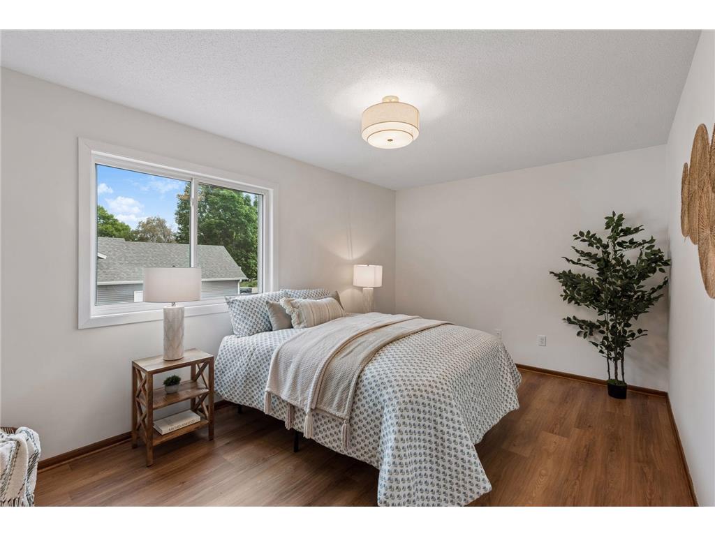1756 Helena Road N Oakdale MN 55128 7110900 image12