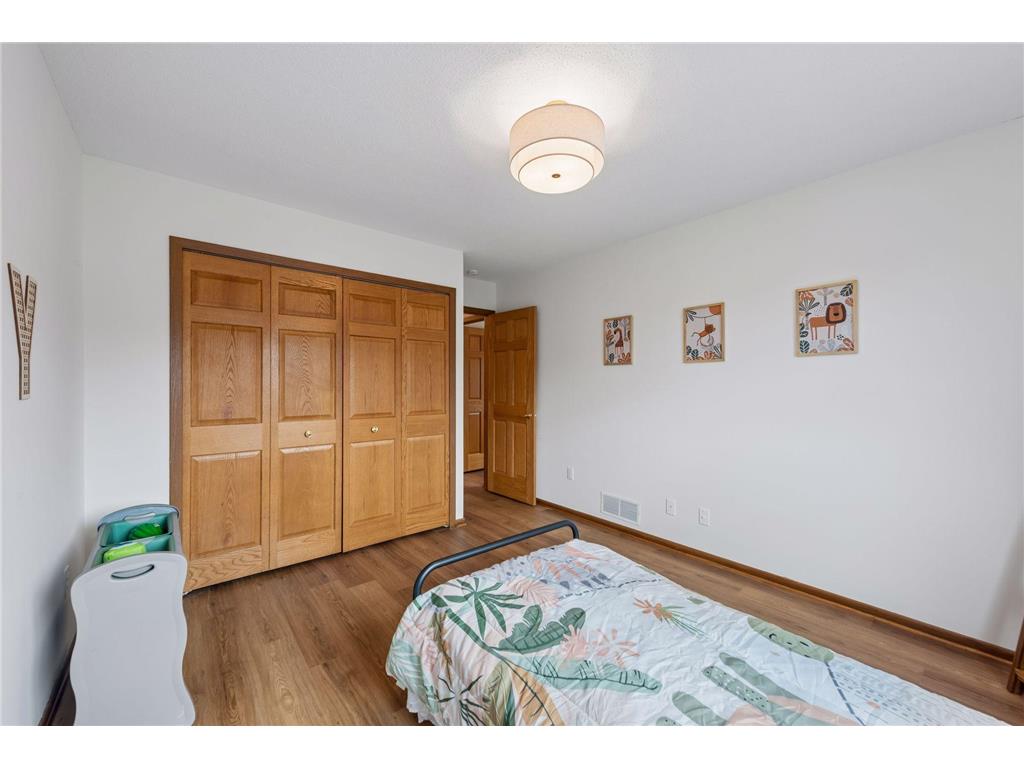 1756 Helena Road N Oakdale MN 55128 7110900 image16