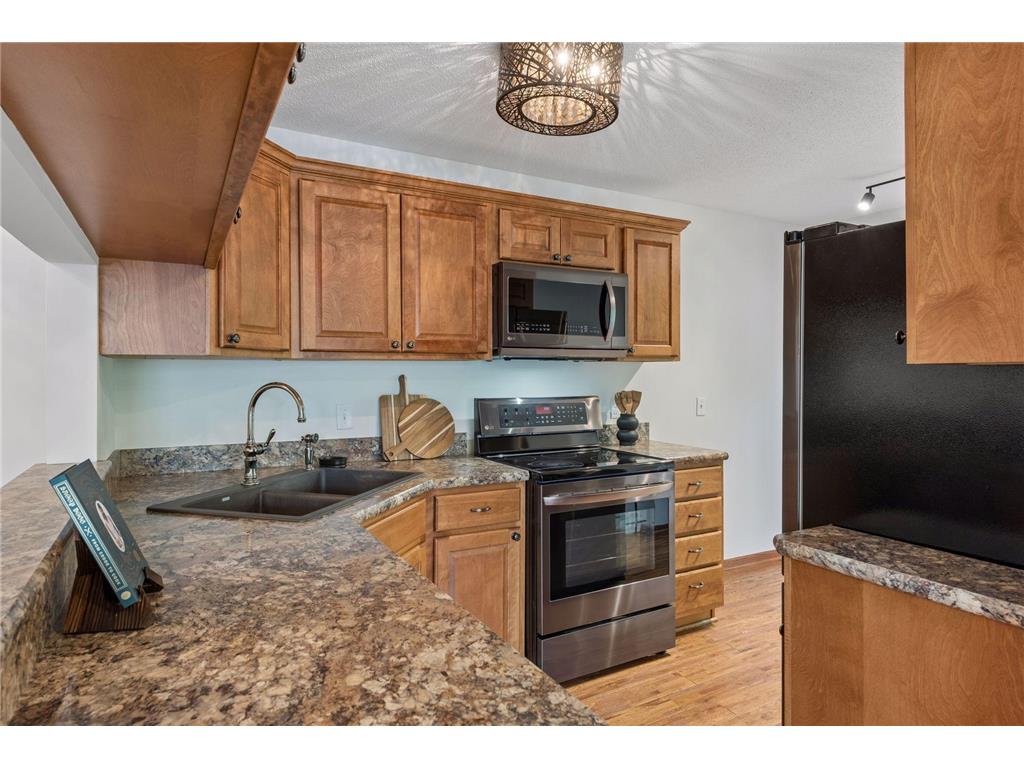 1756 Helena Road N Oakdale MN 55128 7110900 image7