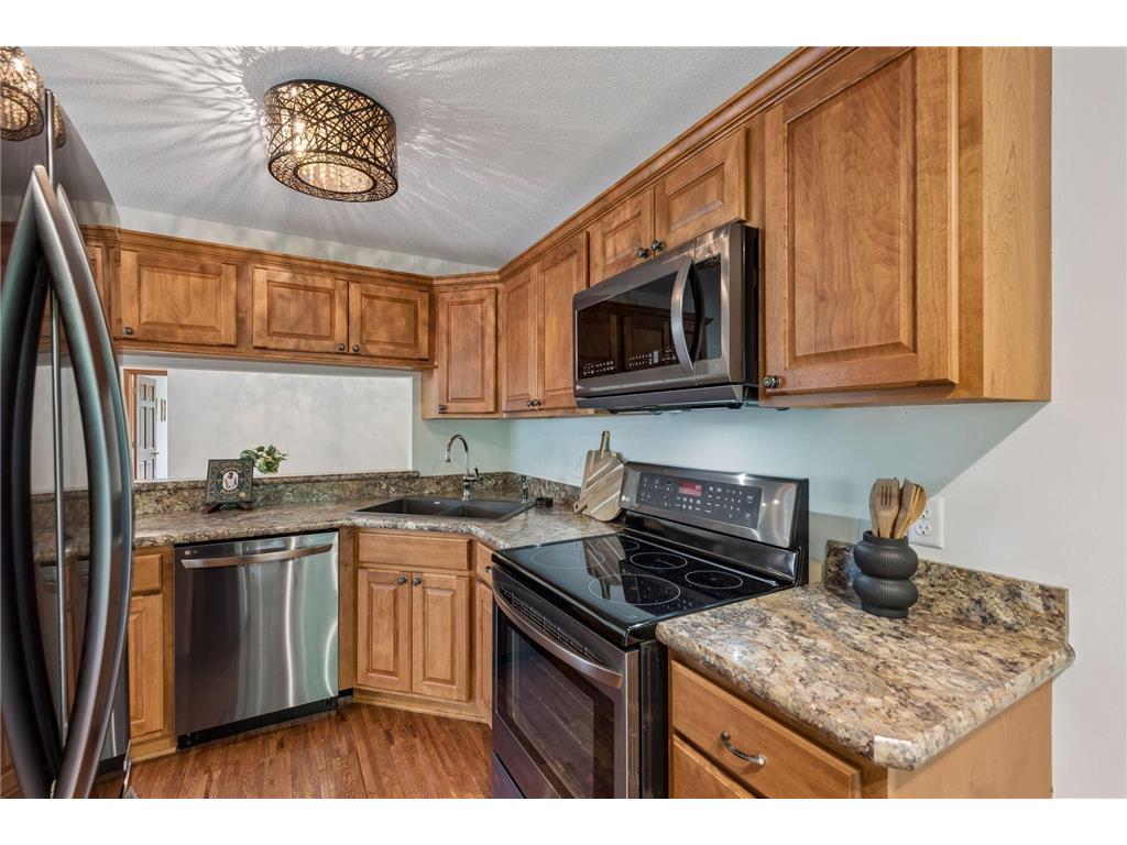 1756 Helena Road N Oakdale MN 55128 7110900 image8