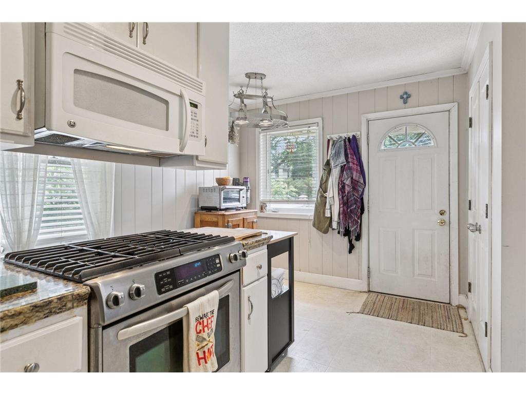 1756 Minnehaha Avenue W Saint Paul MN 55104 6779579 image15