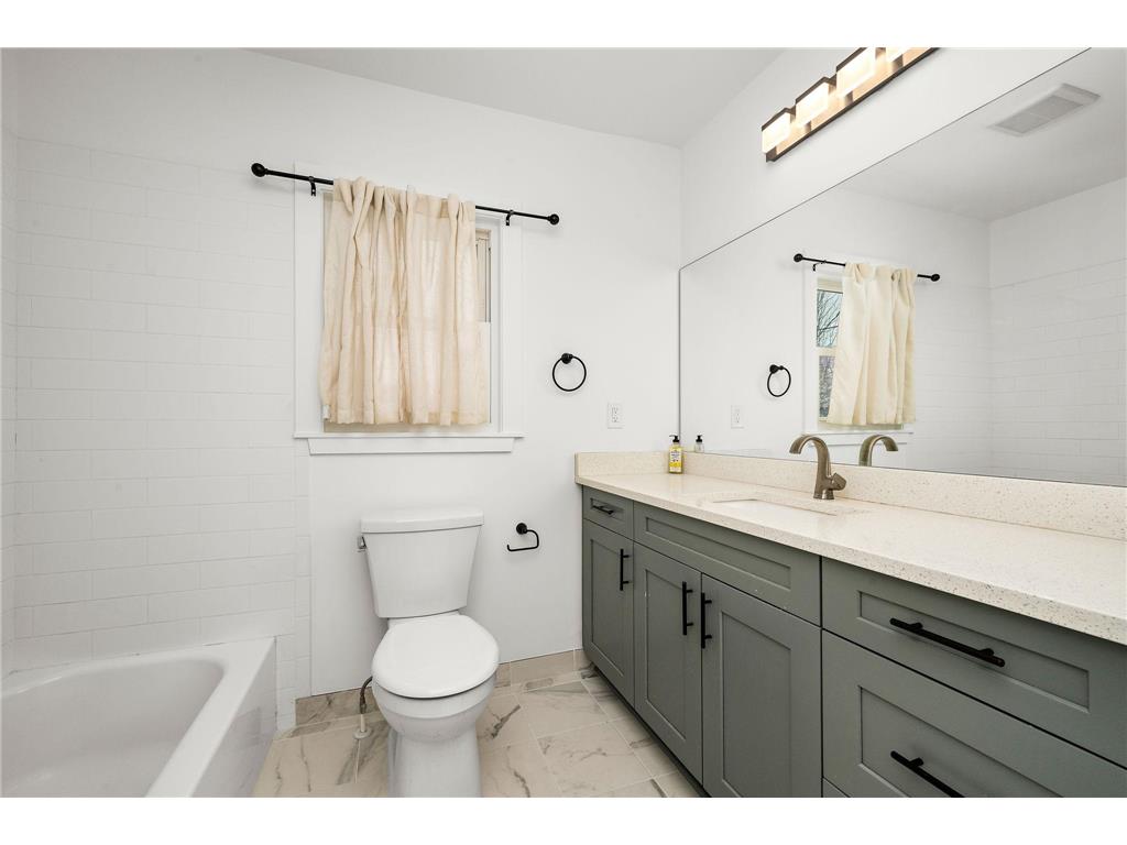 1756 Saunders Avenue Saint Paul MN 55116 7066103 image17