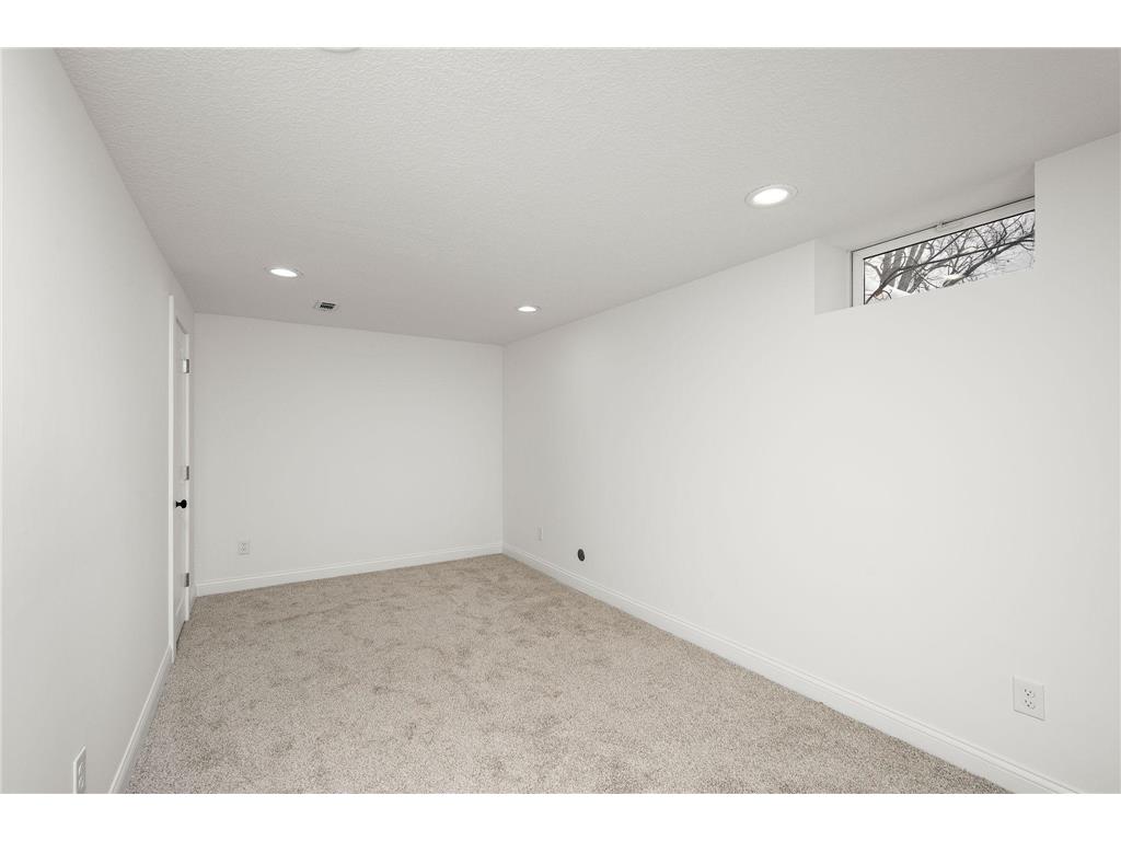 1756 Saunders Avenue Saint Paul MN 55116 7066103 image19