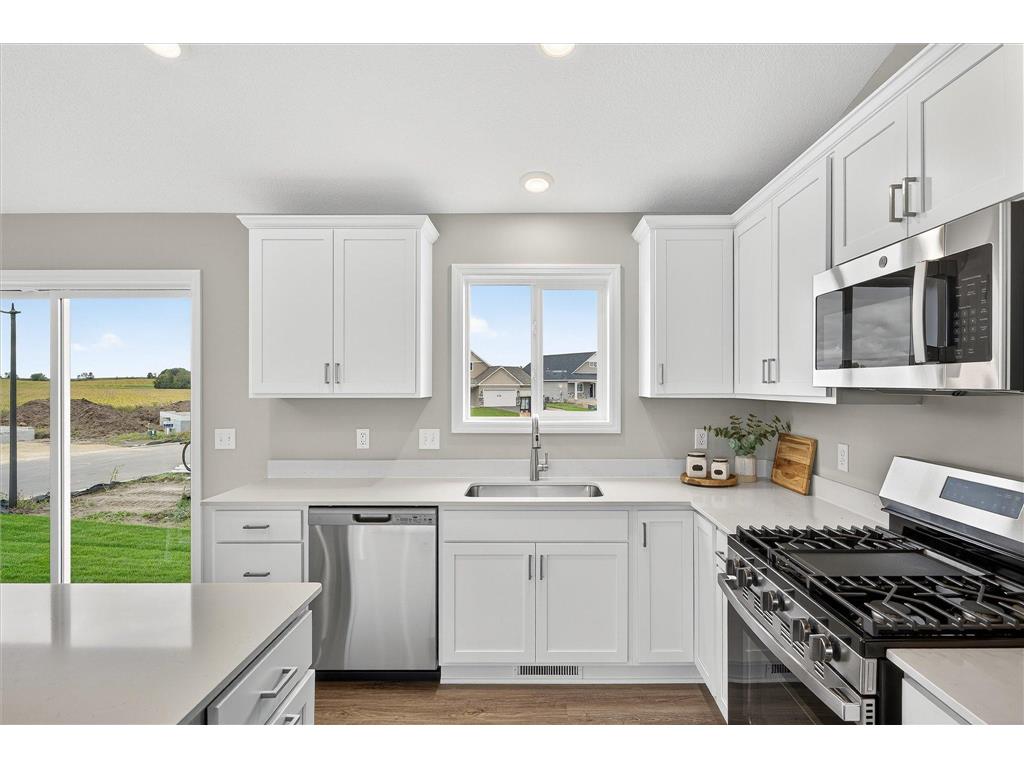 1756 Squirrel Way New Richmond WI 54017 7034845 image10