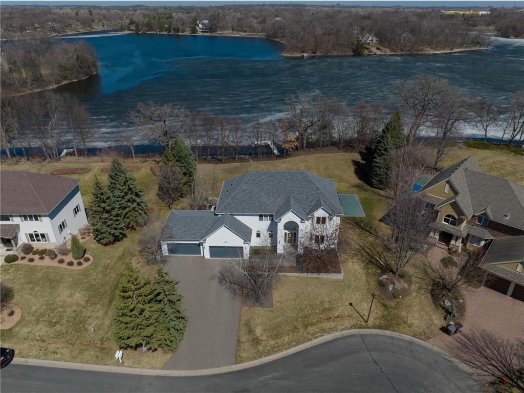 17562 Belfast Cove, Eden Prairie, MN, 55347 MLS 6352194 Edina Realty