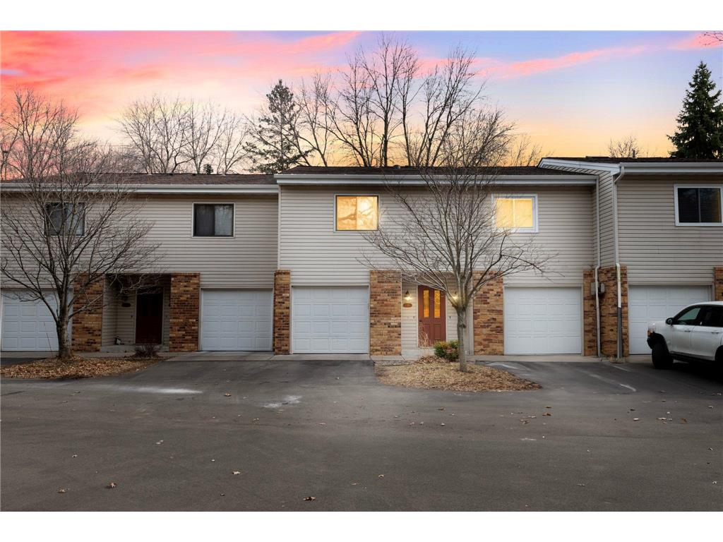 17566 Pond Circle Eden Prairie MN 55346 6504509 image1