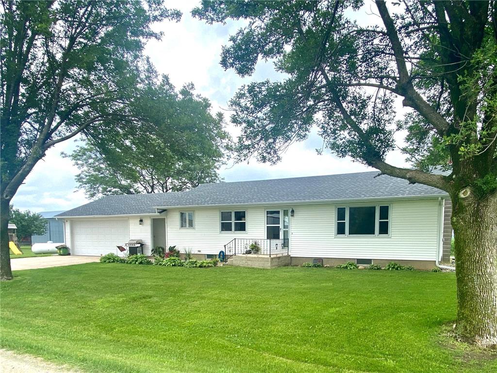 17573 County 44, Le Roy, MN 55951 MLS 6236248 Edina Realty