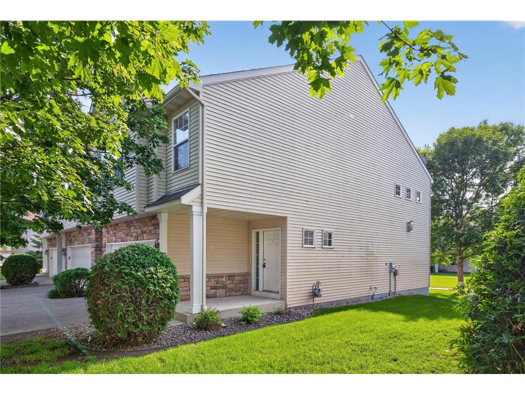 1758 Philipp Drive Shakopee MN 55379 7012937 image4