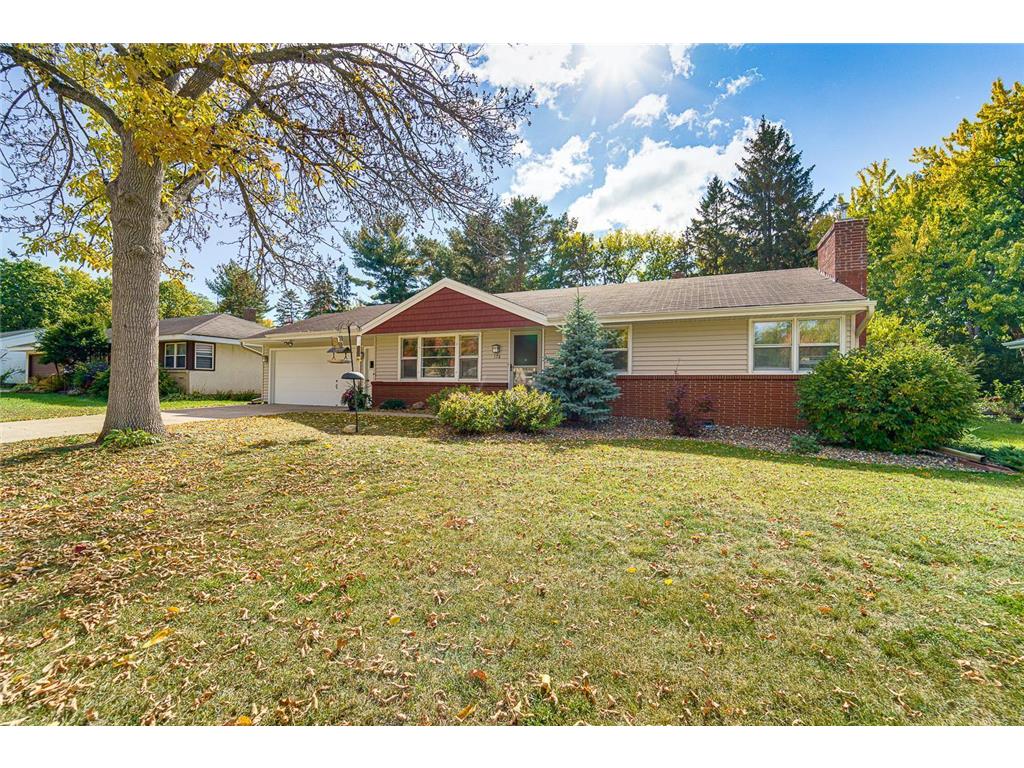 176 Hawes Avenue, Shoreview, MN 55126 MLS 6272618 Edina Realty