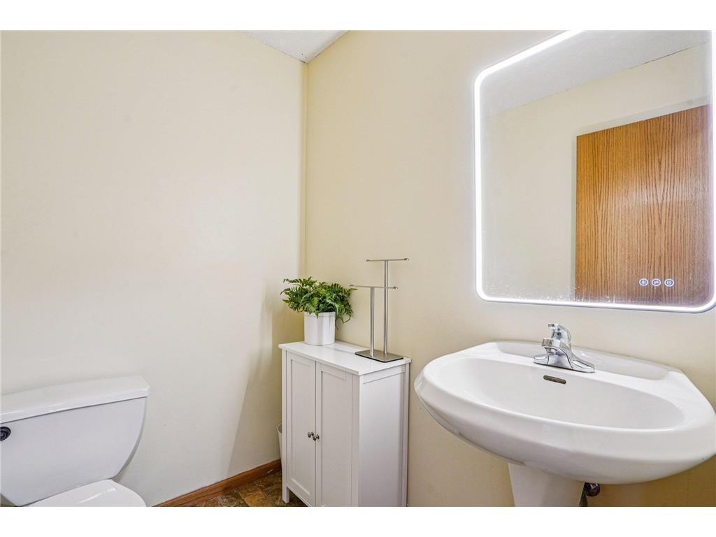 1760 209th Avenue NE East Bethel MN 55011 7036587 image26