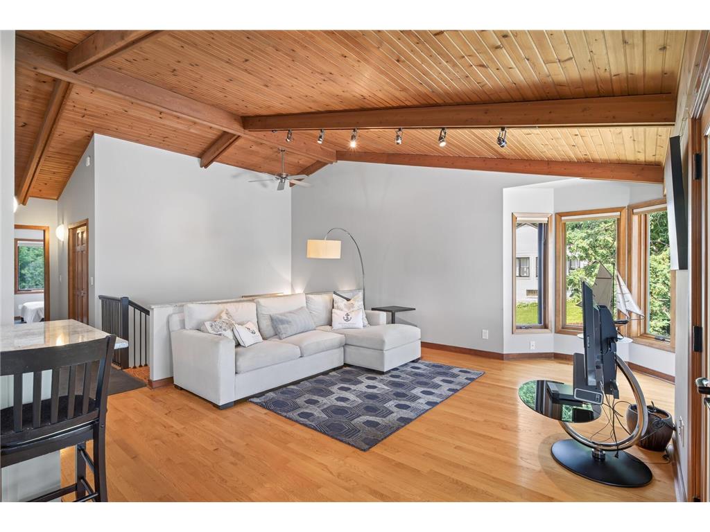 1760 Commerce Boulevard Mound MN 55364 - Lake Minnetonka 7106310 image32