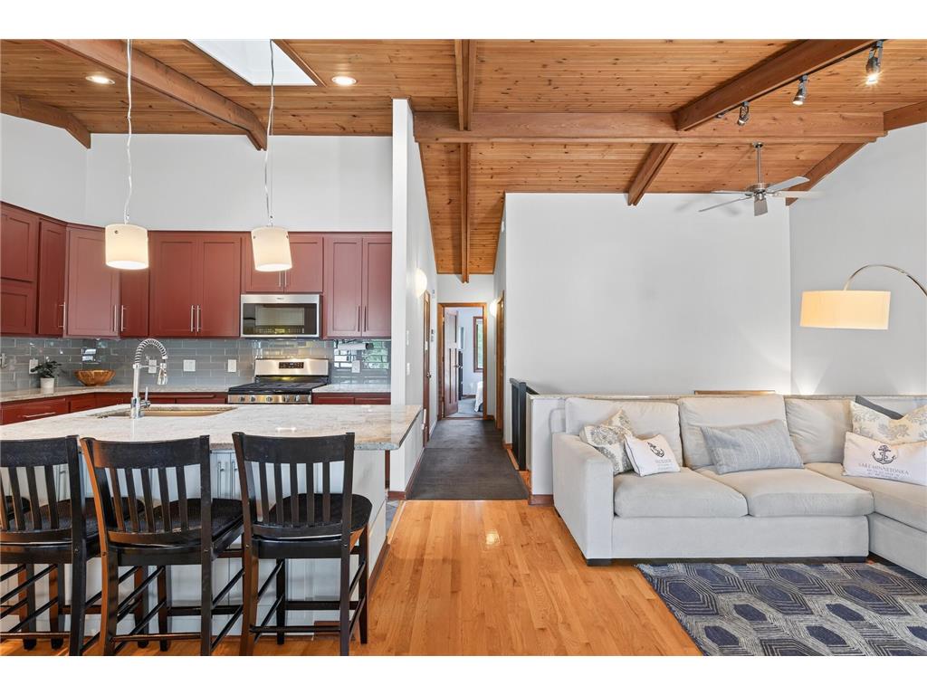1760 Commerce Boulevard Mound MN 55364 - Lake Minnetonka 7106310 image35