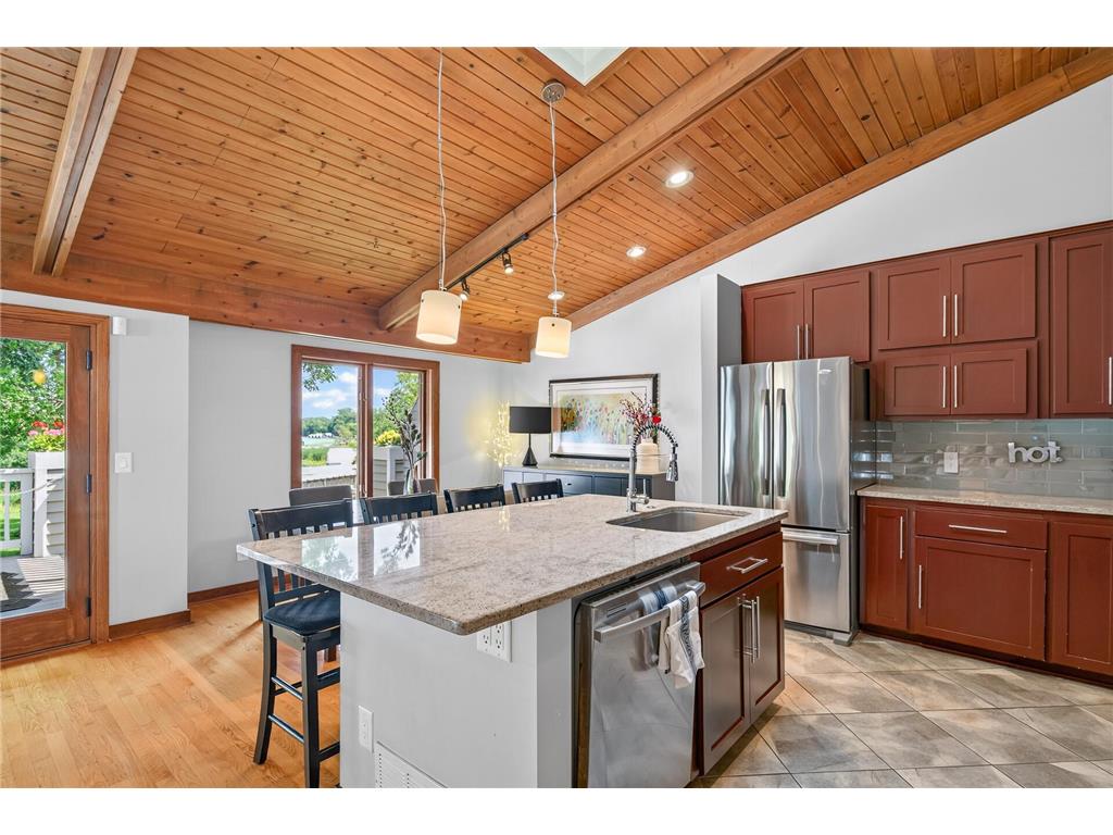 1760 Commerce Boulevard Mound MN 55364 - Lake Minnetonka 7106310 image42