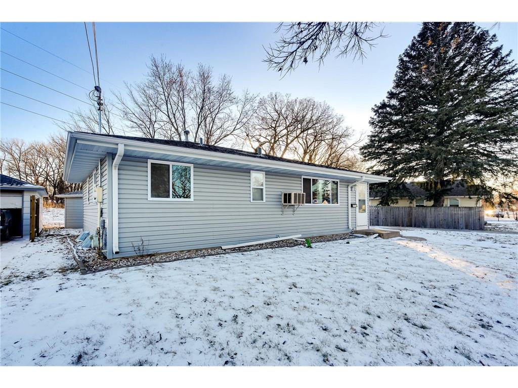 1760 Hollywood Avenue NE Minneapolis MN 55418 6478210 image1