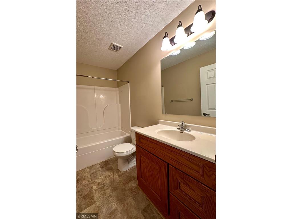 1760 Riverside Drive Shakopee MN 55379 7060669 image22