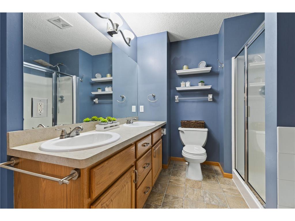 1761 Philipp Drive Shakopee MN 55379 7063182 image26
