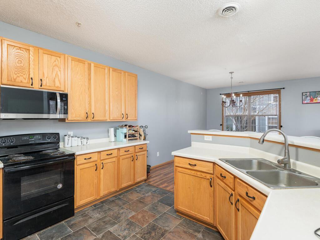 17610 68th Place N Maple Grove MN 55311 6499991 image10