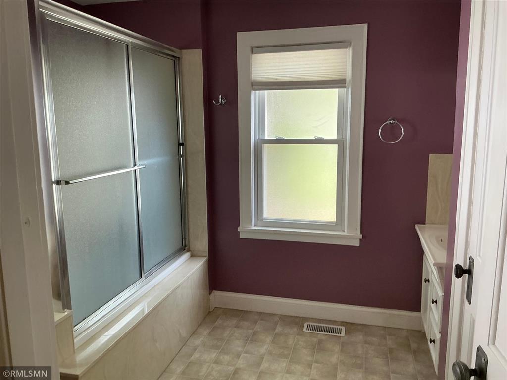1762 Edgerton Street Maplewood MN 55117 7078445 image22