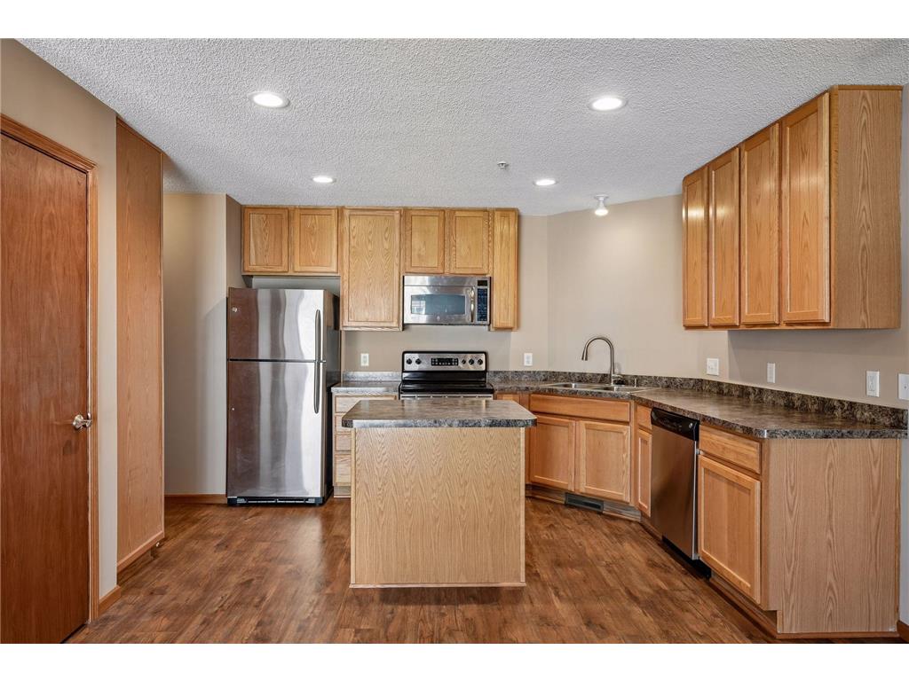 17628 69th Place N Maple Grove MN 55311 7105016 image3