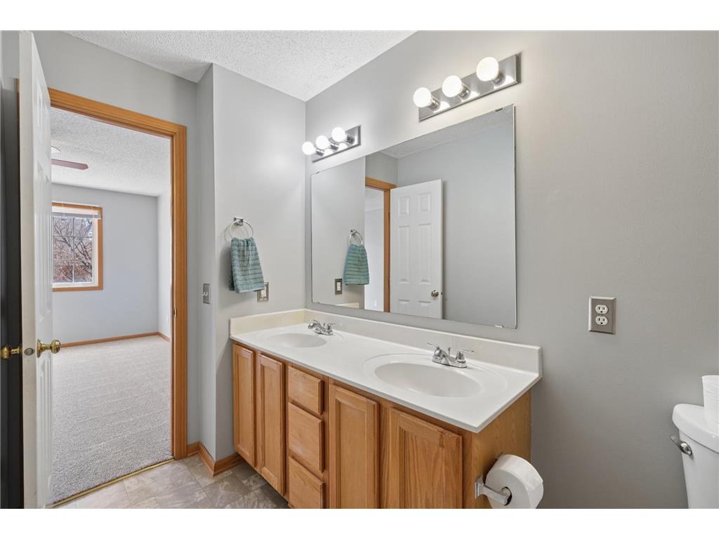 1763 Riverwood Drive #71 Burnsville MN 55337 7044138 image16