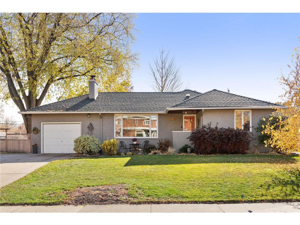 1764 Beechwood Avenue, Saint Paul, MN 55116 MLS 6243348 Edina Realty