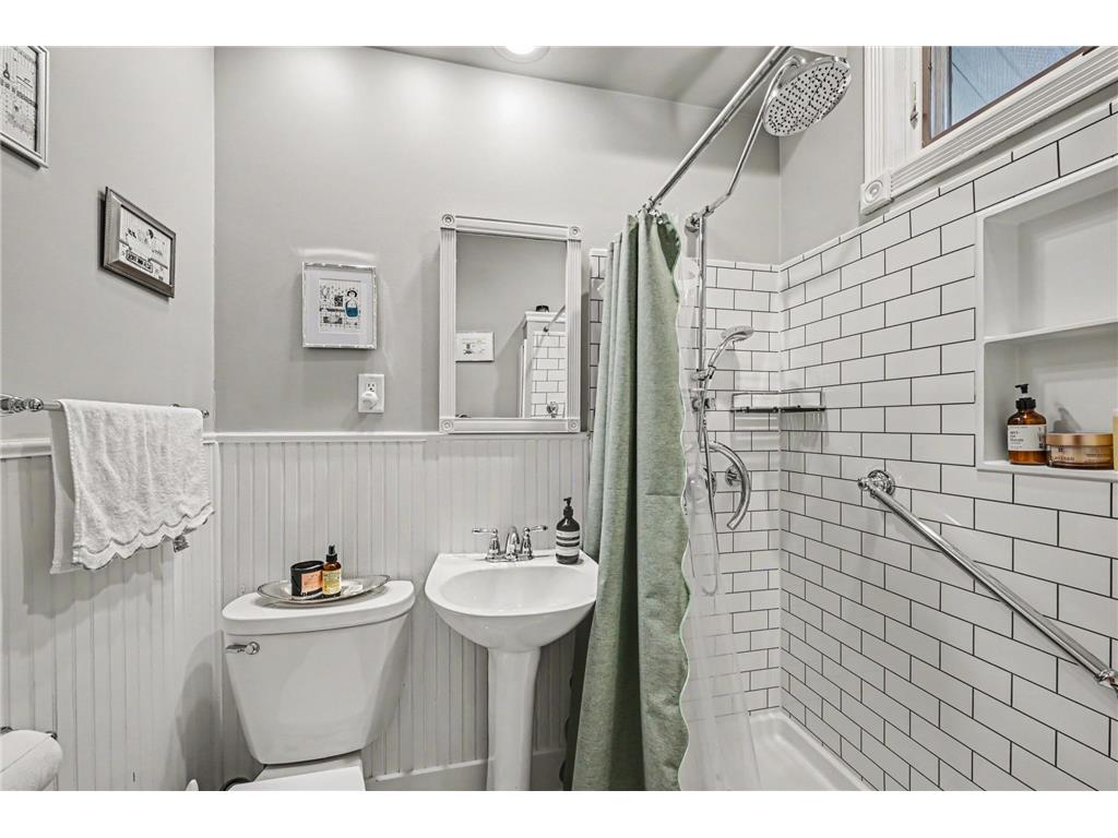 1764 Juliet Avenue Saint Paul MN 55105 7068156 image16