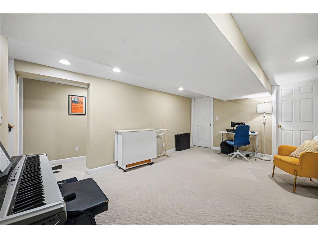 1764 Juliet Avenue Saint Paul MN 55105 7068156 image24