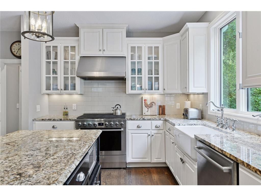 17641 Hyde Park Avenue Lakeville MN 55044 7035305 image1