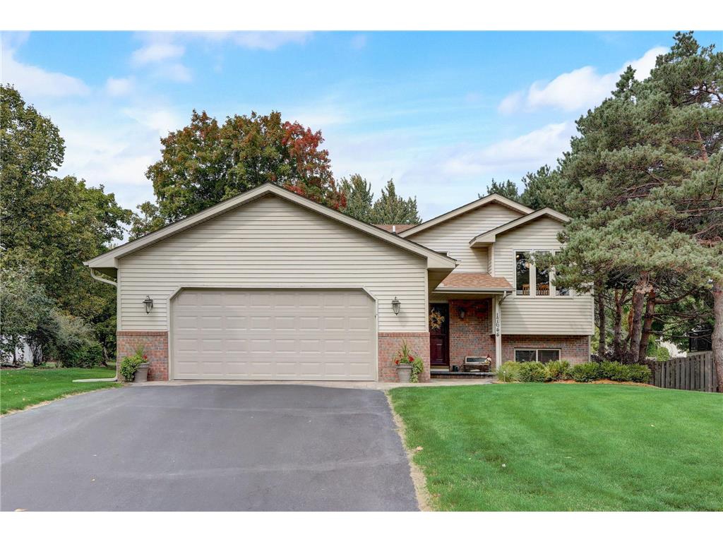 17644 Weaver Lake Drive Maple Grove MN 55311 - Weaver 6434287 image1