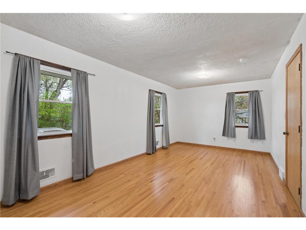 1765 Galtier Street Roseville MN 55113 7058941 image11