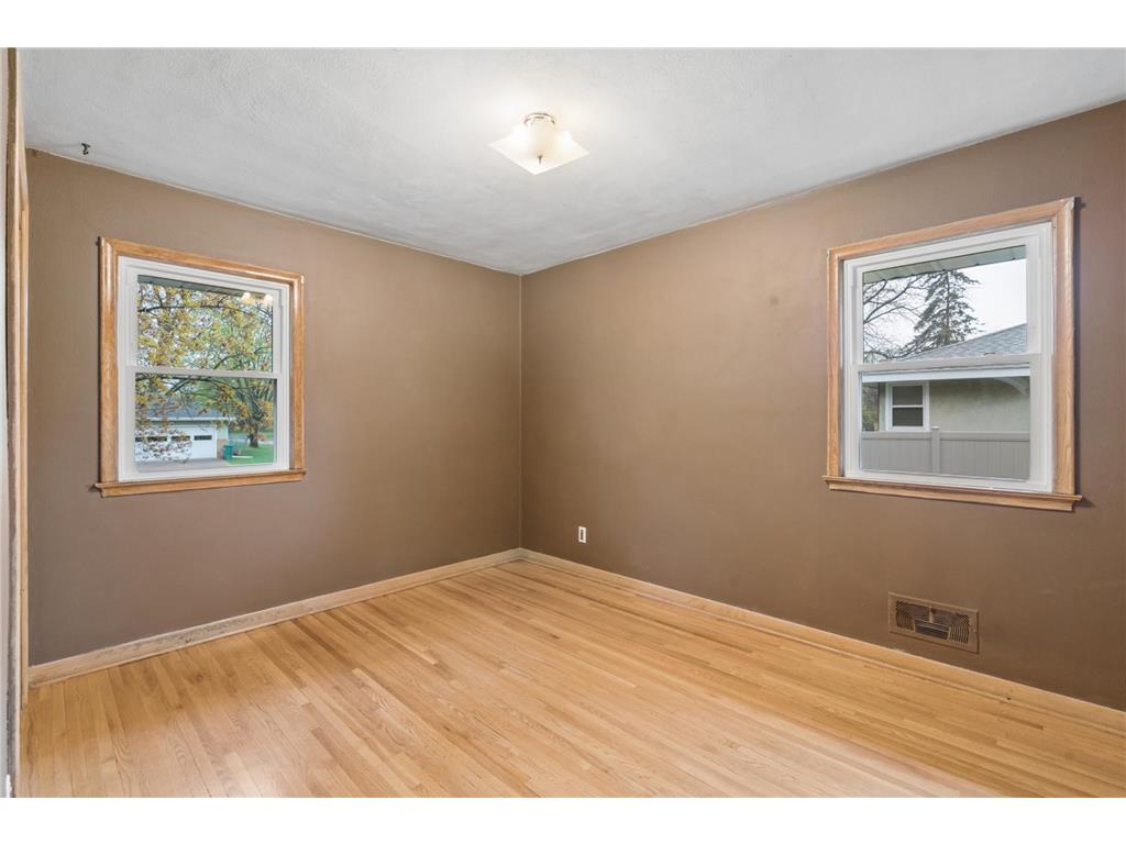 1765 Galtier Street Roseville MN 55113 7058941 image14