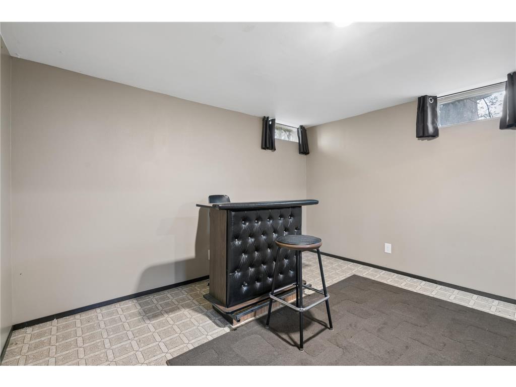 1765 Galtier Street Roseville MN 55113 7058941 image23