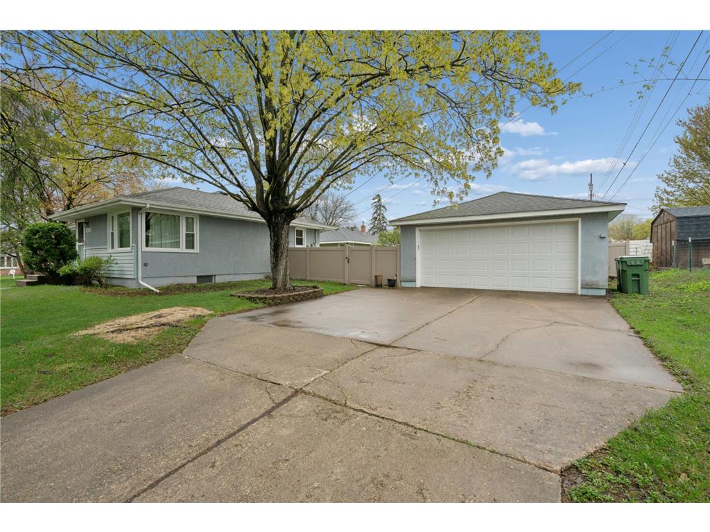 1765 Galtier Street Roseville MN 55113 7058941 image25